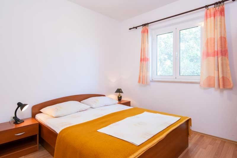 Apartmani Dubravko Putniković エクステリア 写真